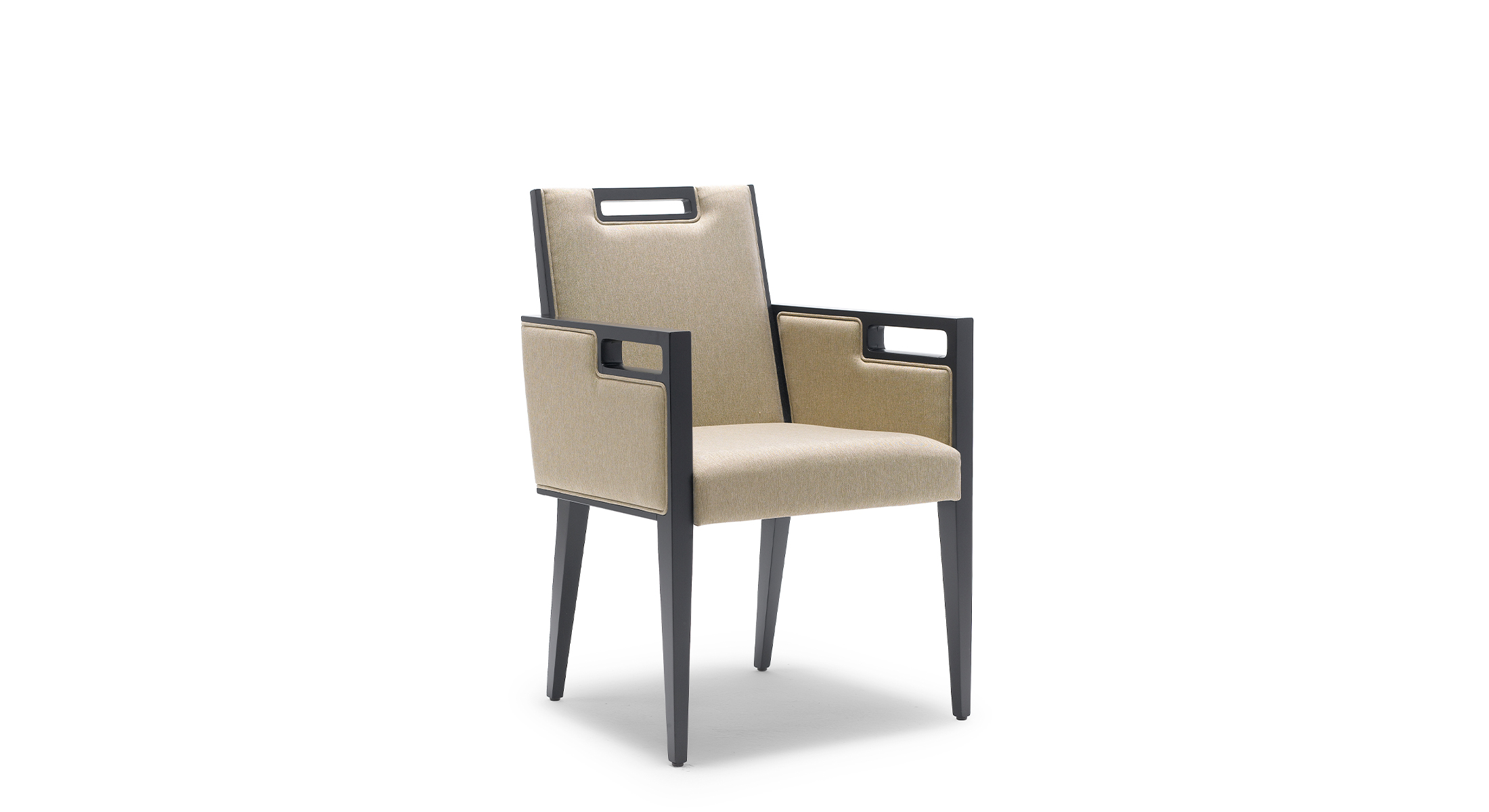 HOLDER M ARMCHAIR