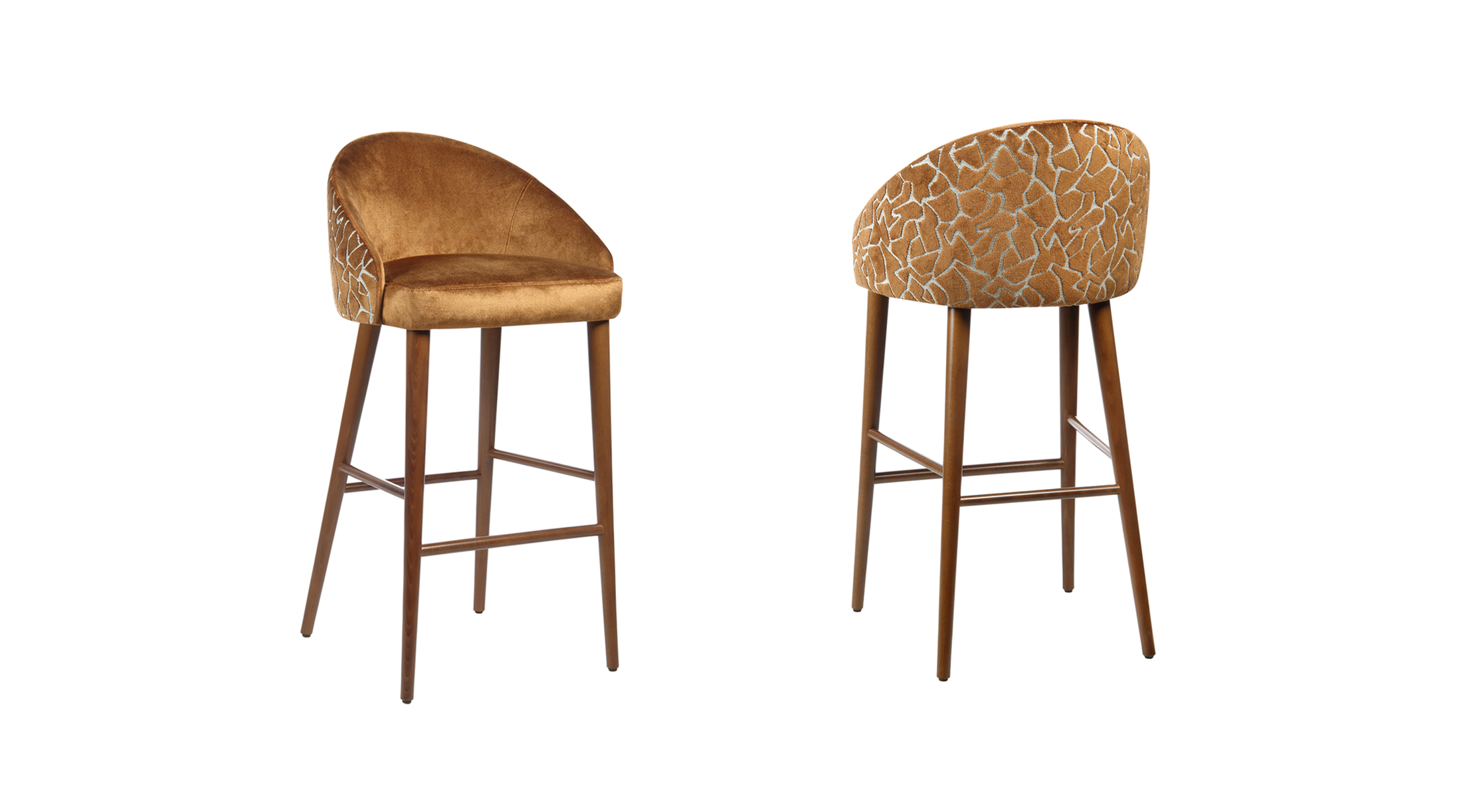 PLUM ONE BARSTOOL
